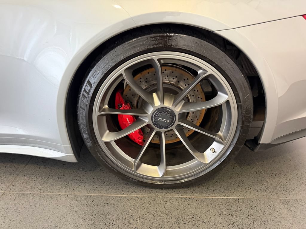 Certified 2015 Porsche 911 GT3 RWD image 11