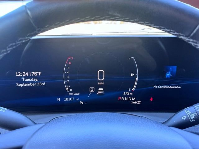 Used 2024 Cadillac XT4 Premium Luxury image 11