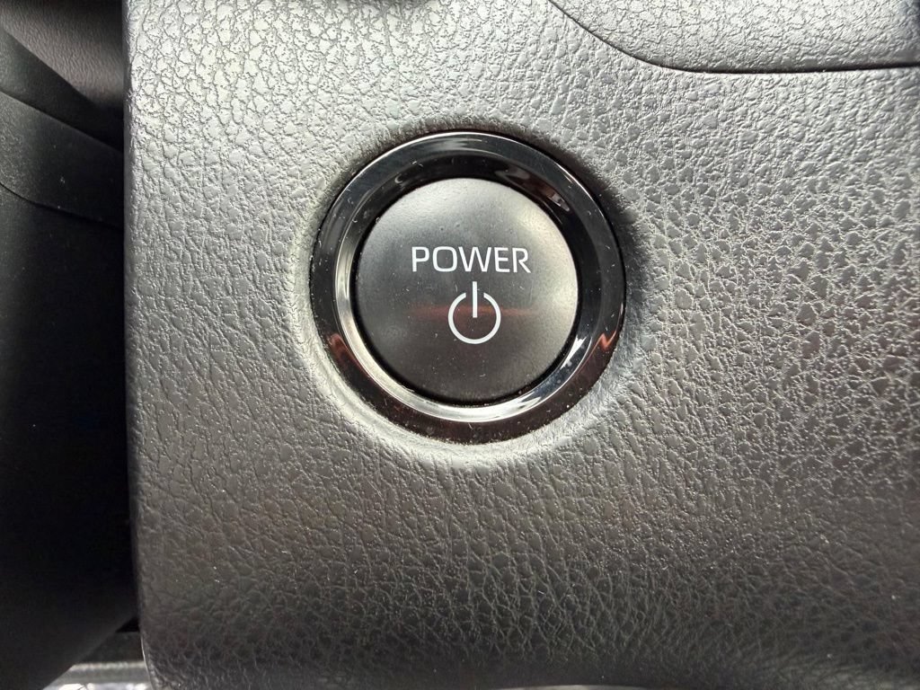 Used 2025 Toyota Camry LE FWD image 29