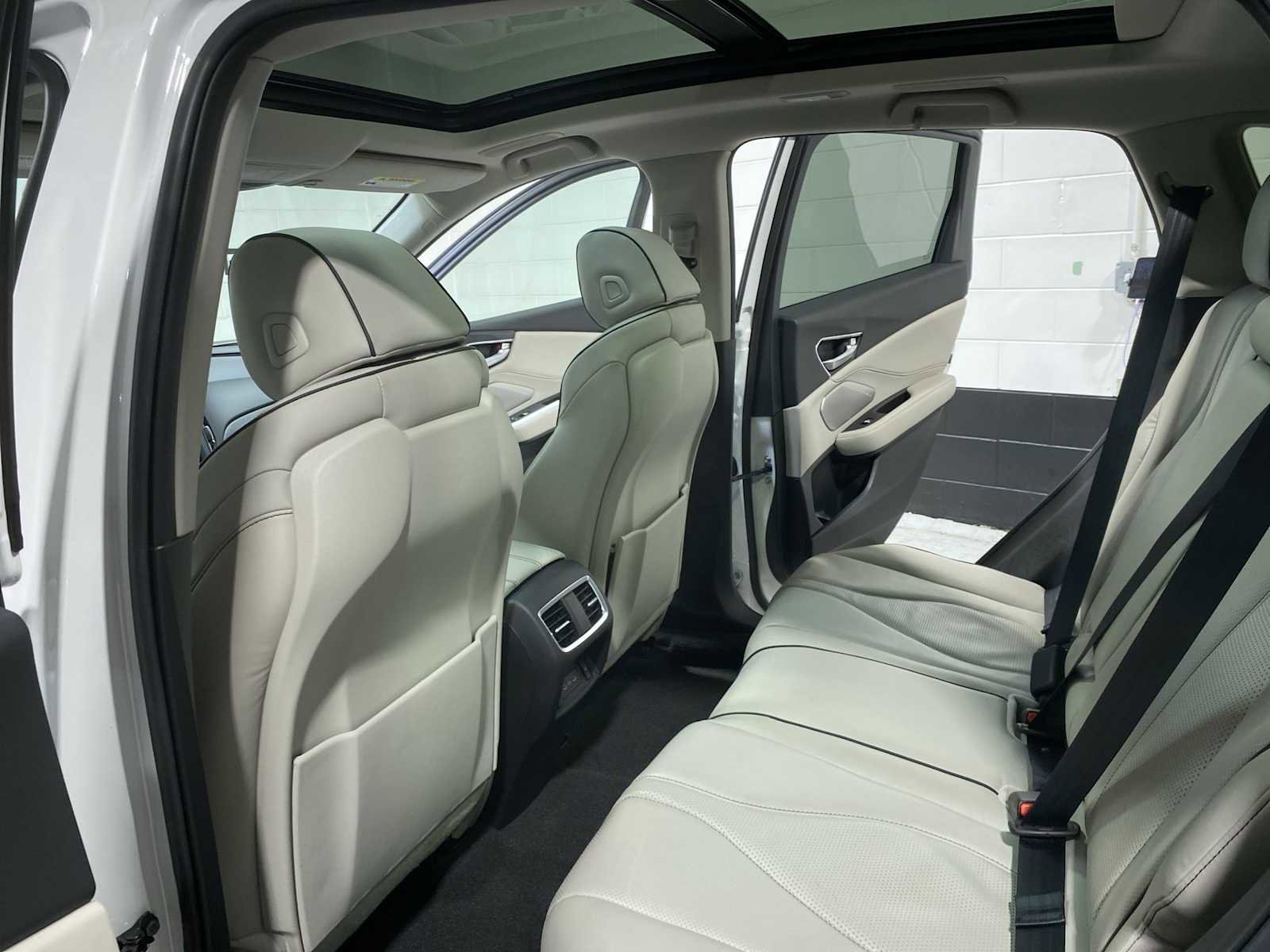 Certified 2025 Acura RDX SH-AWD w/ Advance Package image 12