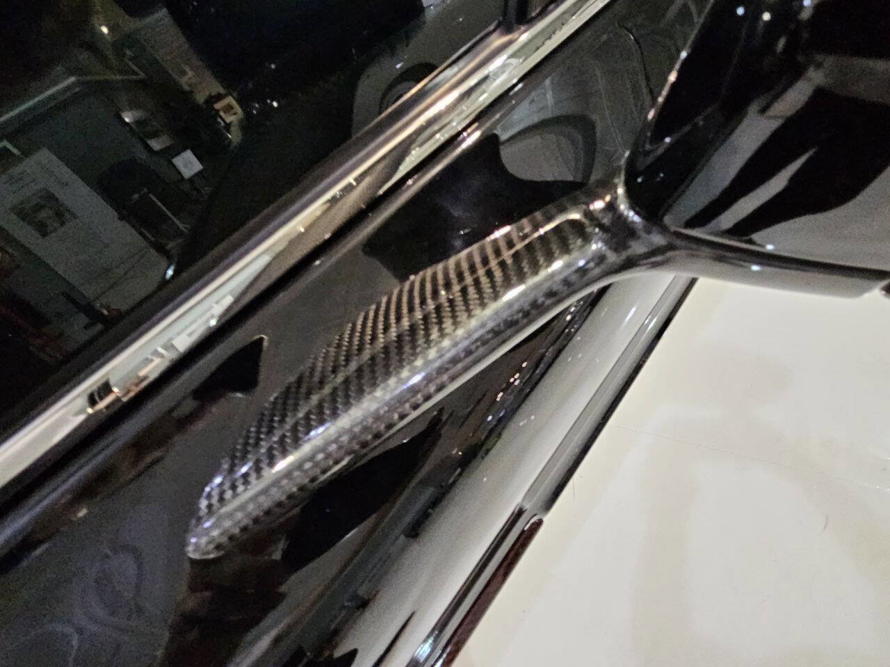 Used 2014 Aston Martin Vanquish Volante image 64