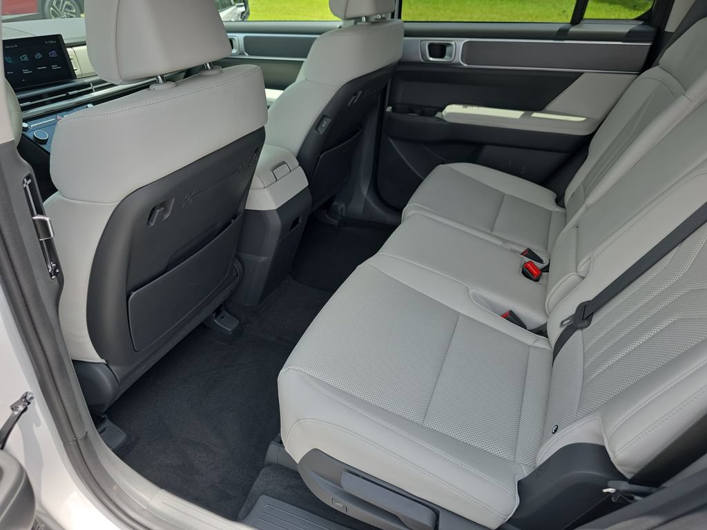 New 2026 Hyundai Santa Fe SEL FWD image 29