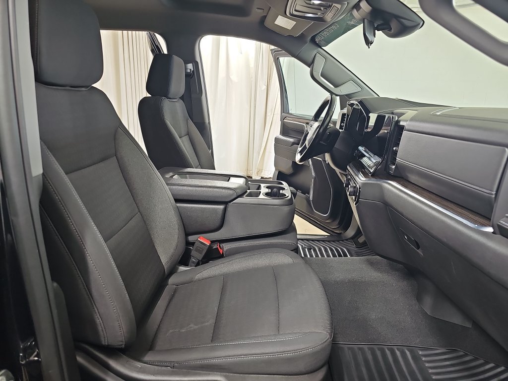 Certified 2024 Chevrolet Silverado 1500 LT AWD/4WD image 13