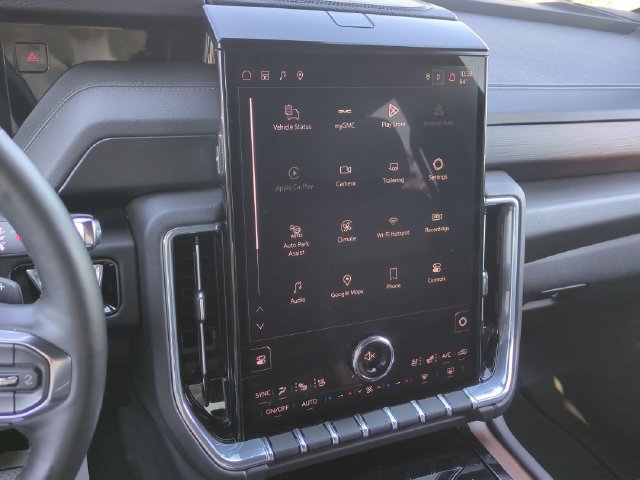 Certified 2025 GMC Yukon Denali AWD/4WD image 20