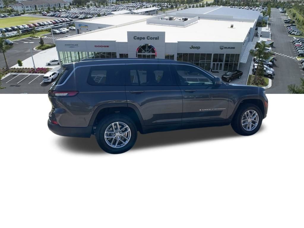 Used 2024 Jeep Grand Cherokee L Laredo RWD image 19