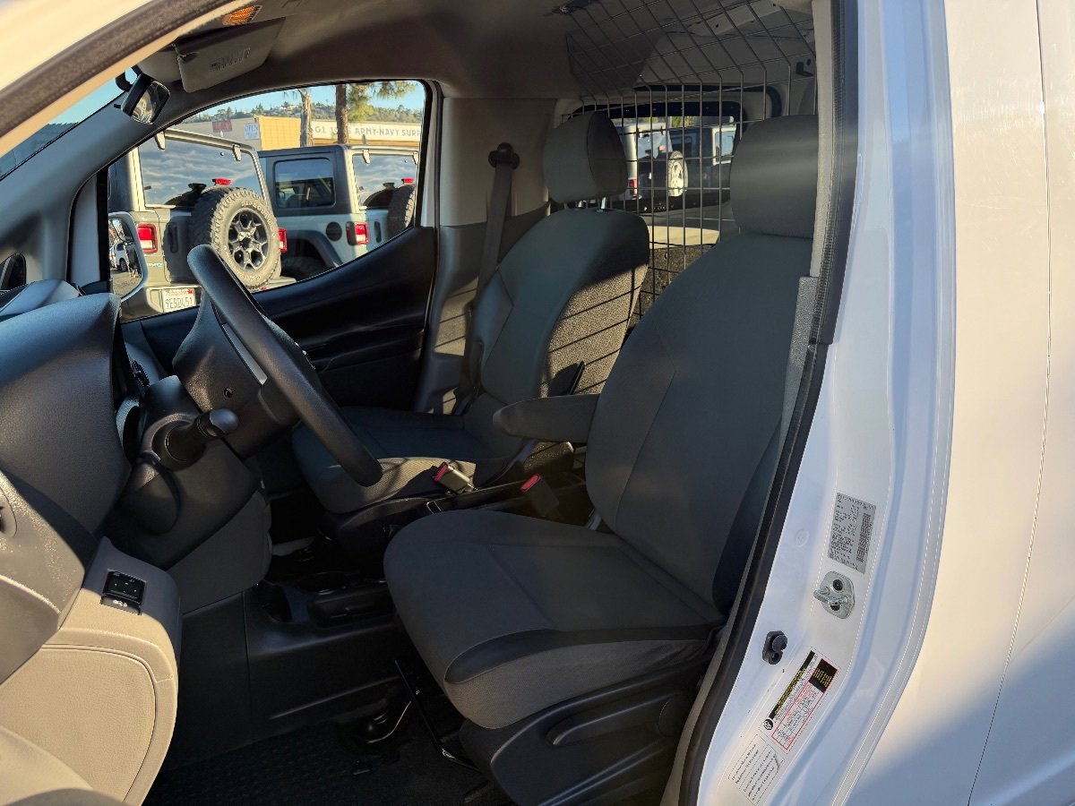 Used 2021 Nissan NV200 SV w/ Back Door Glass Package FWD image 12