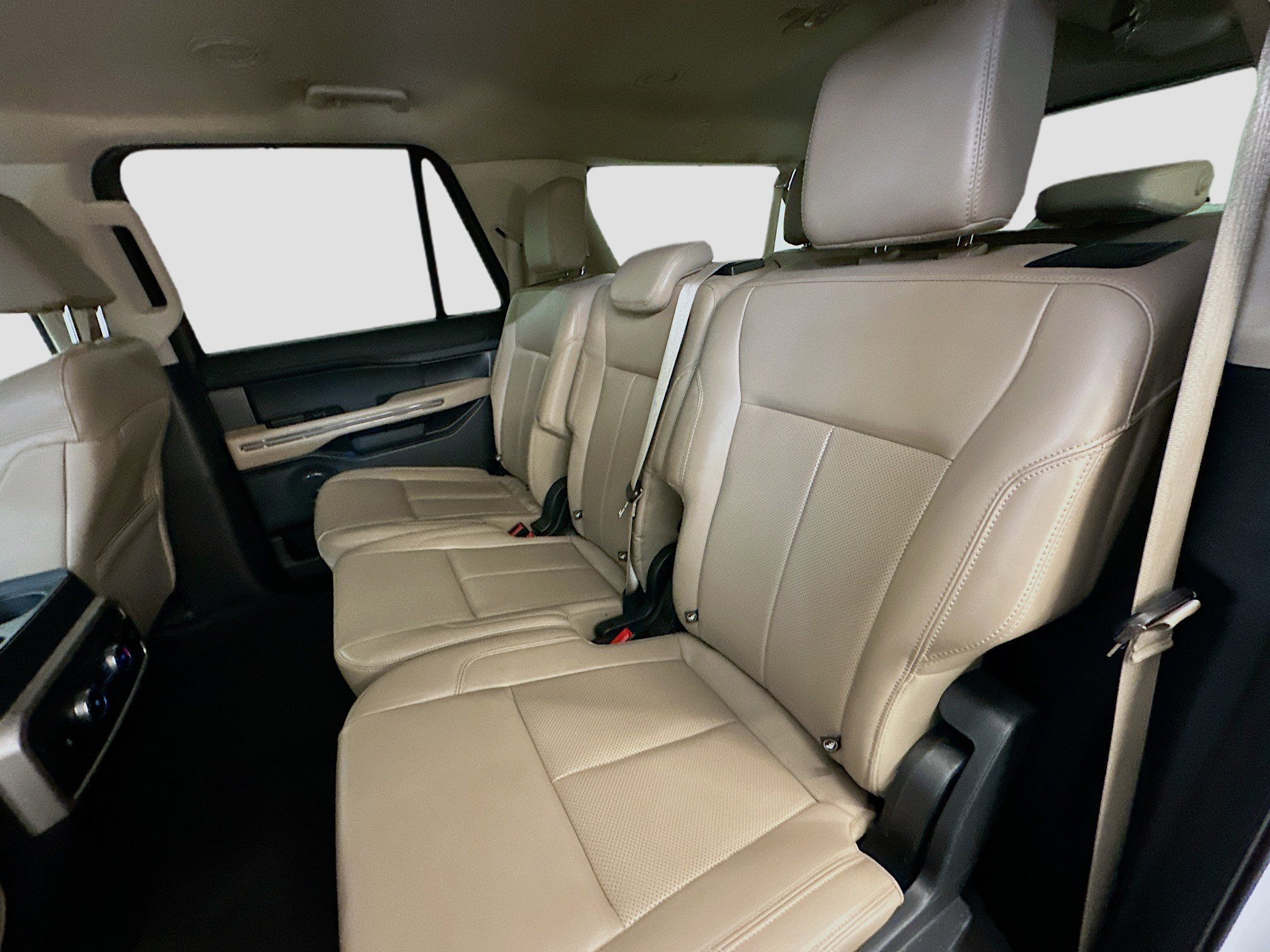 Used 2024 Ford Expedition Max XLT image 29