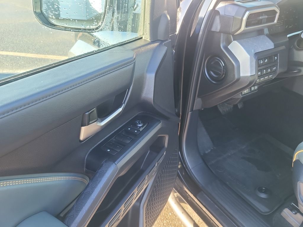 Certified 2025 Toyota Tacoma Trailhunter image 24