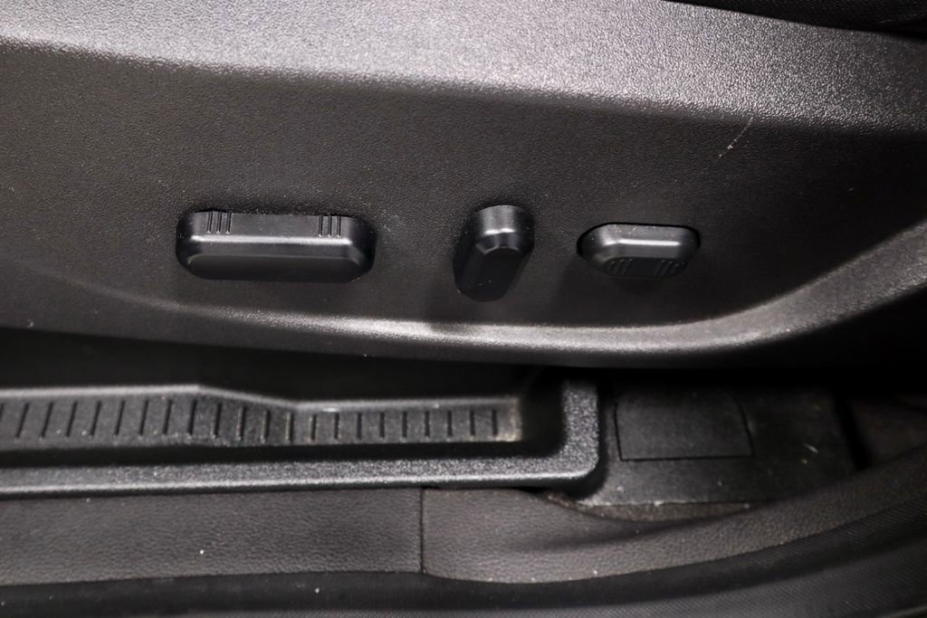 Certified 2019 Ford Escape SE FWD image 24