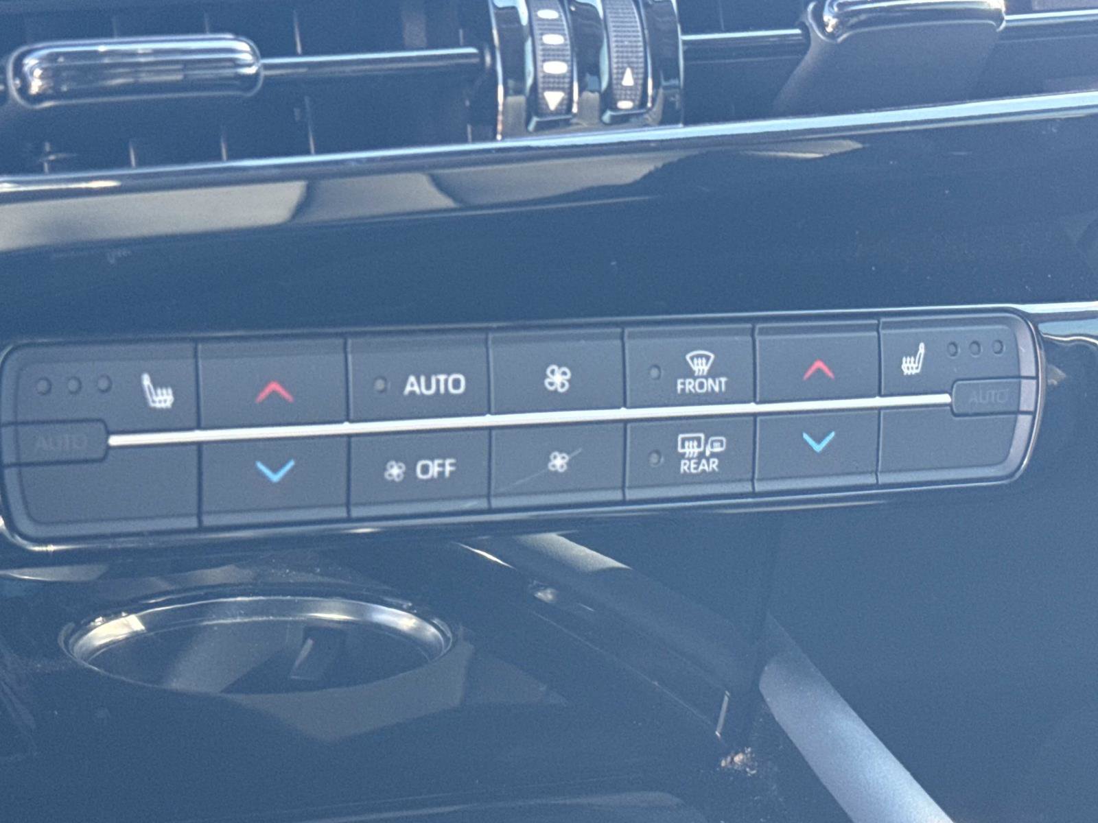 Used 2022 Toyota Mirai image 14