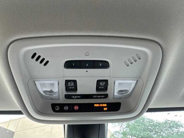 Used 2018 Chevrolet Traverse LT FWD image 29