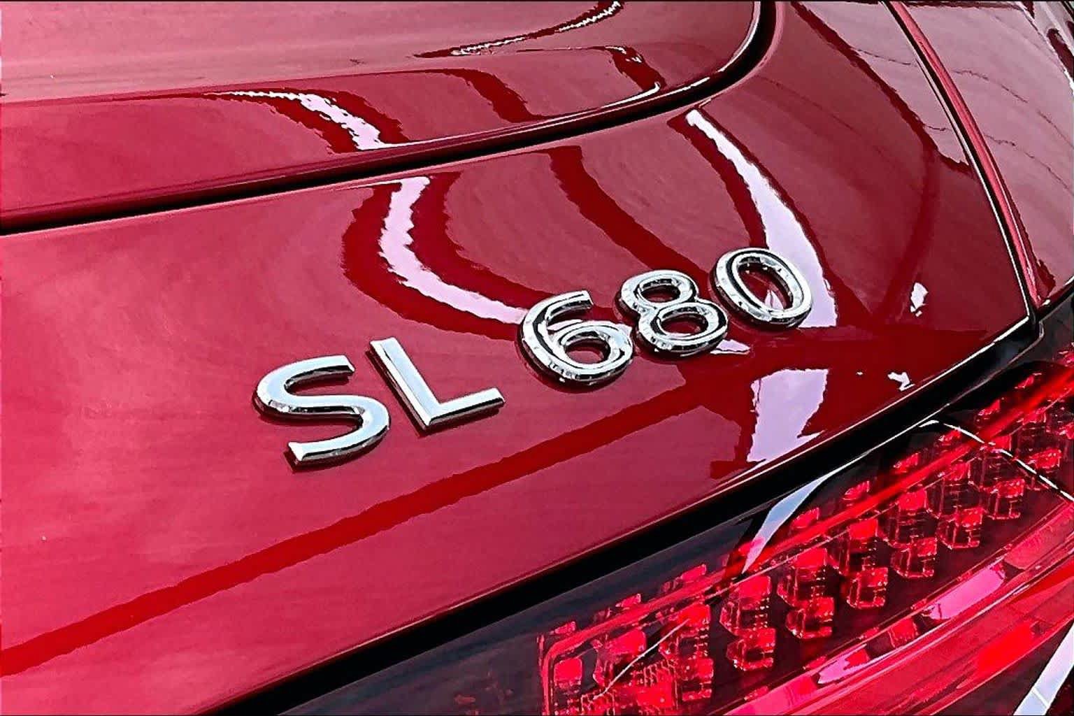 New 2026 Mercedes-Benz Maybach SL 680 image 7