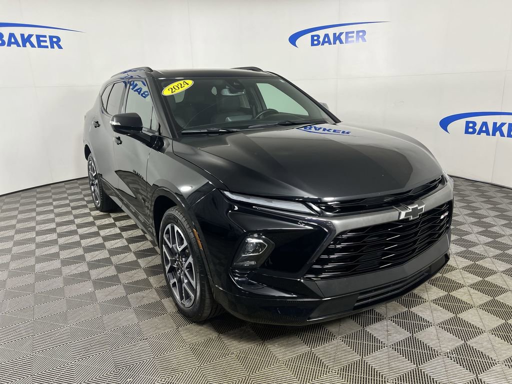 Used 2024 Chevrolet Blazer RS w/ Enhanced Convenience Package image 2