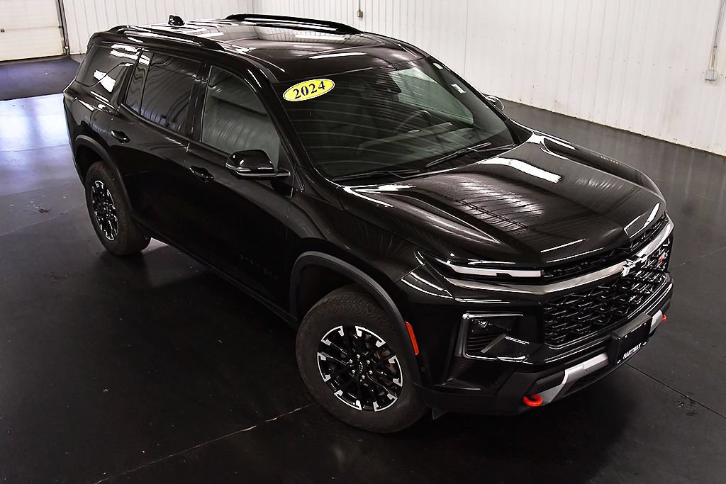 Used 2024 Chevrolet Traverse Z71 w/ Enhanced Driving Package AWD/4WD image 12