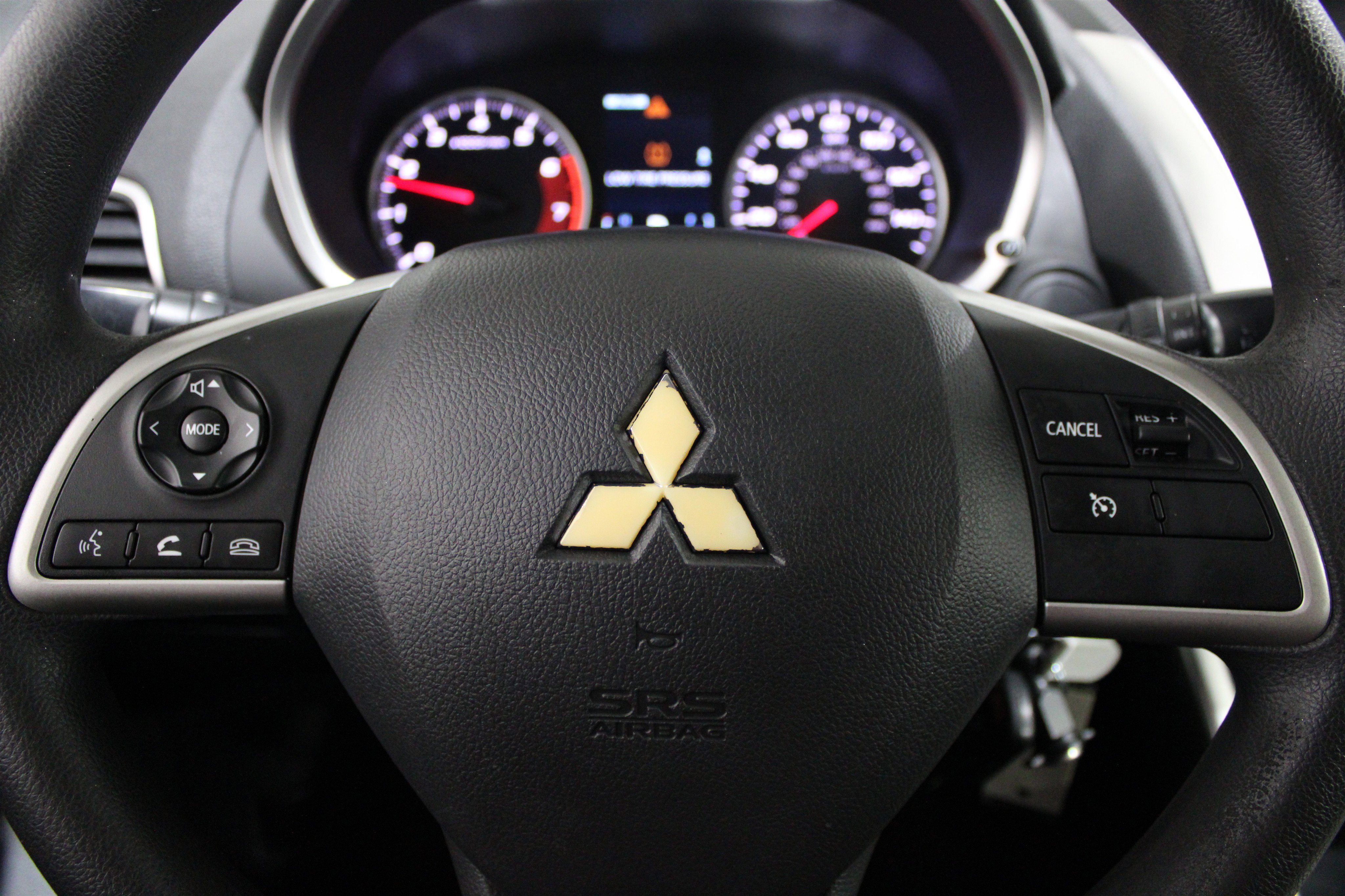 Used 2019 Mitsubishi Eclipse Cross LE AWD/4WD image 7