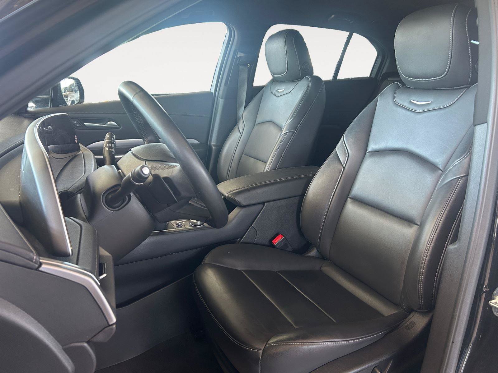 Used 2025 Cadillac XT4 Premium Luxury AWD/4WD image 9