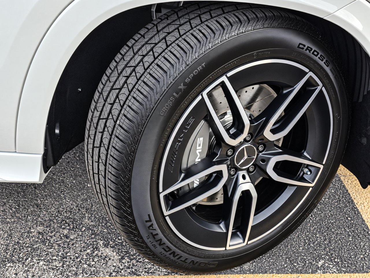 New 2027 Mercedes-Benz GLE 53e AMG 4MATIC Coupe image 10