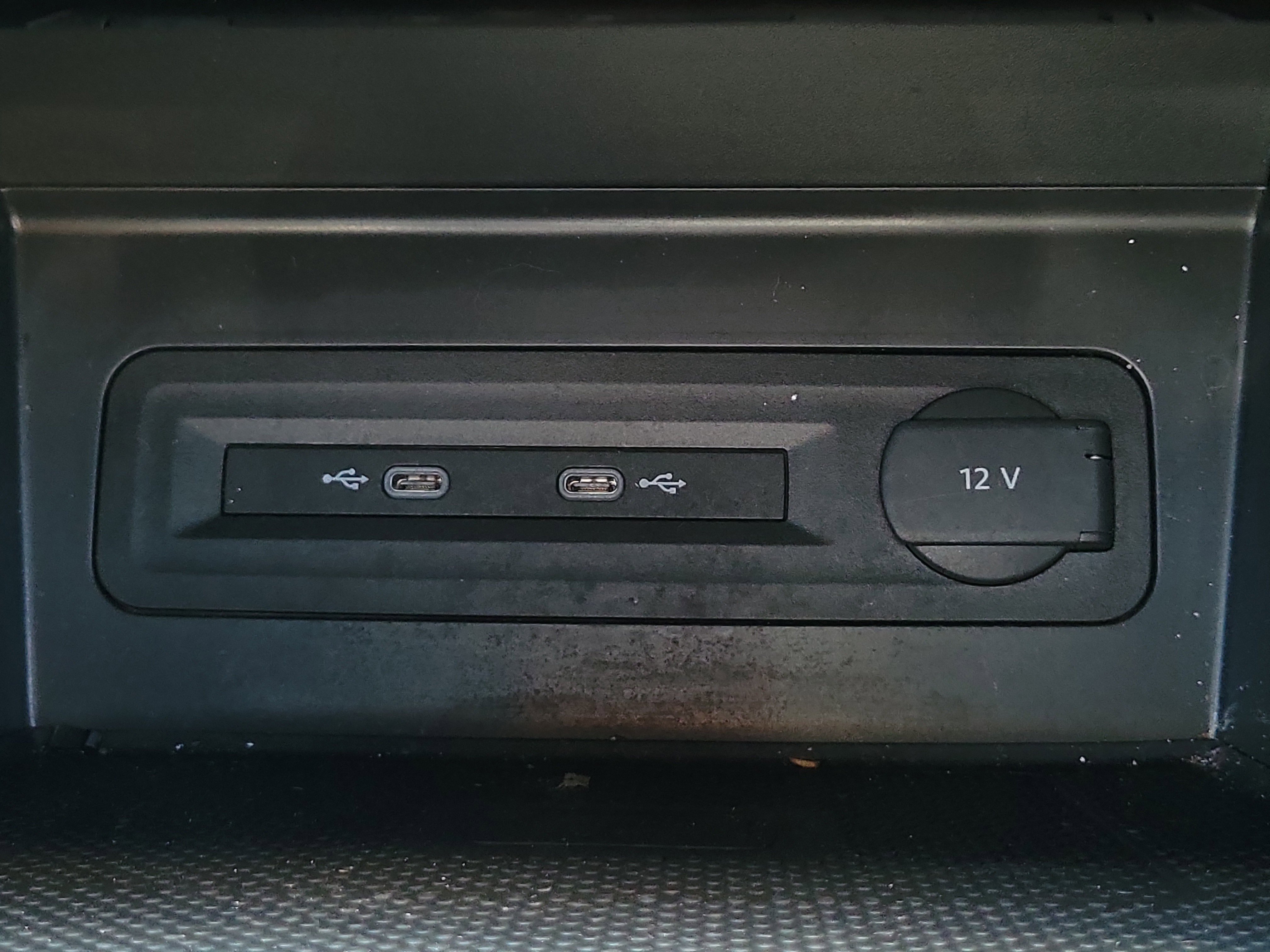 Used 2023 Volkswagen Atlas Cross Sport SEL R-Line image 33