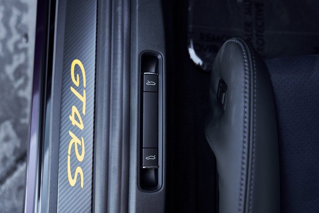 Used 2024 Porsche 718 Cayman GT4 RS w/ Weissach Package RWD image 30