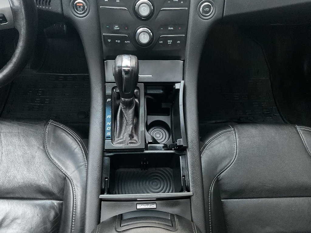 Used 2015 Ford Taurus SEL w/ Equipment Group 201A image 16