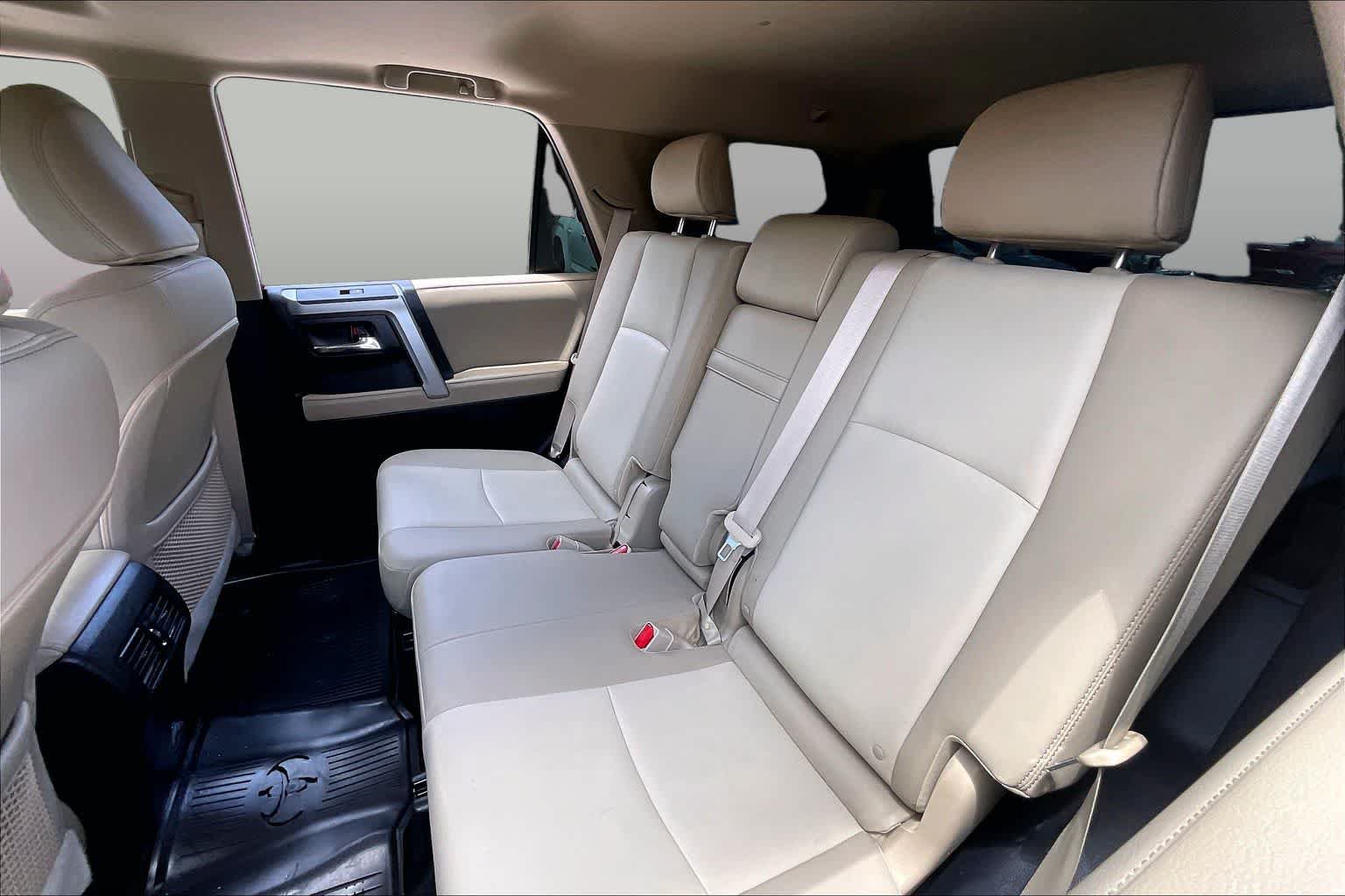 Used 2023 Toyota 4Runner SR5 Premium w/ Moonroof Package RWD image 21