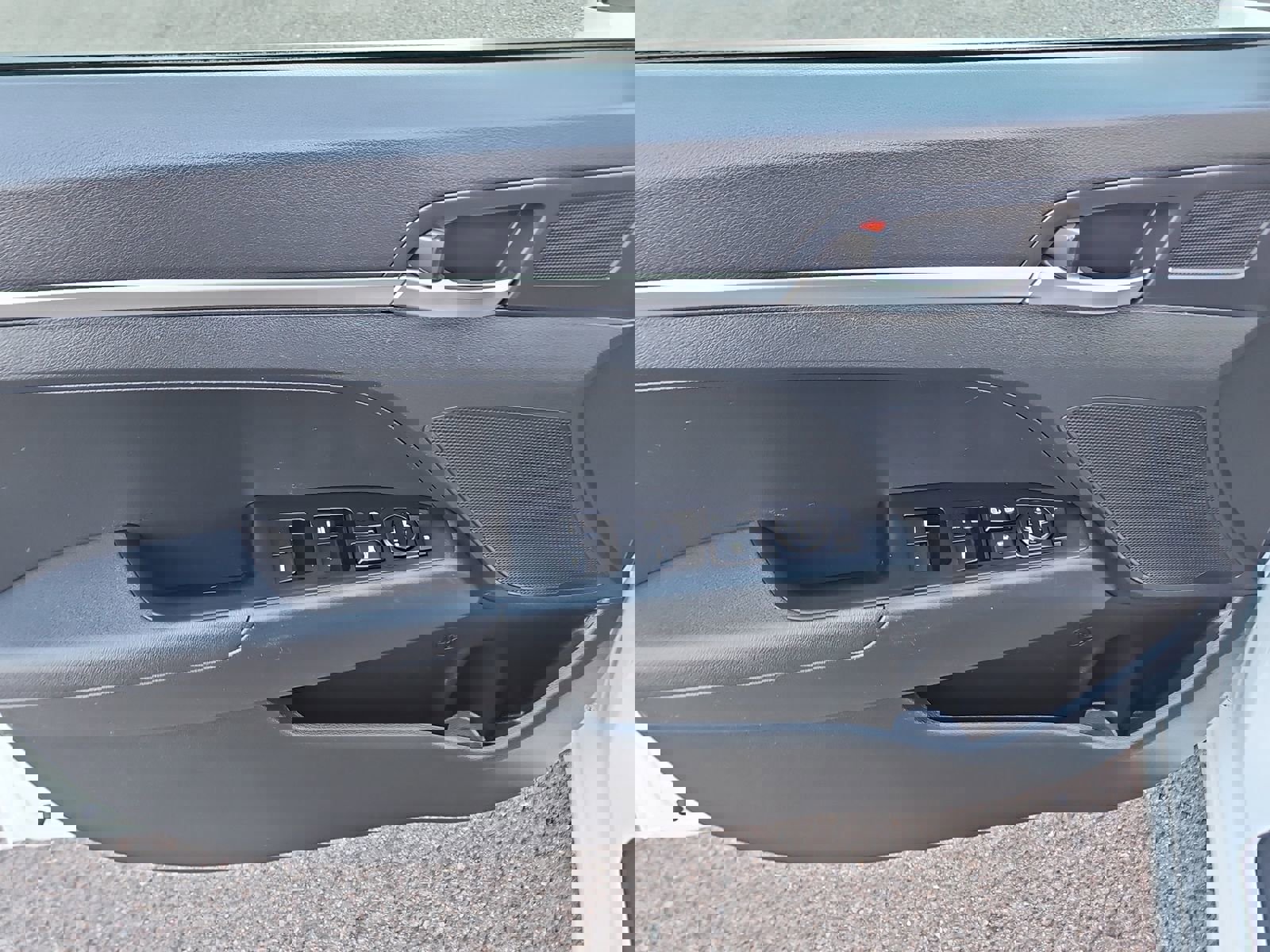 Used 2020 Hyundai Elantra SE w/ Cargo Package (C1) image 13