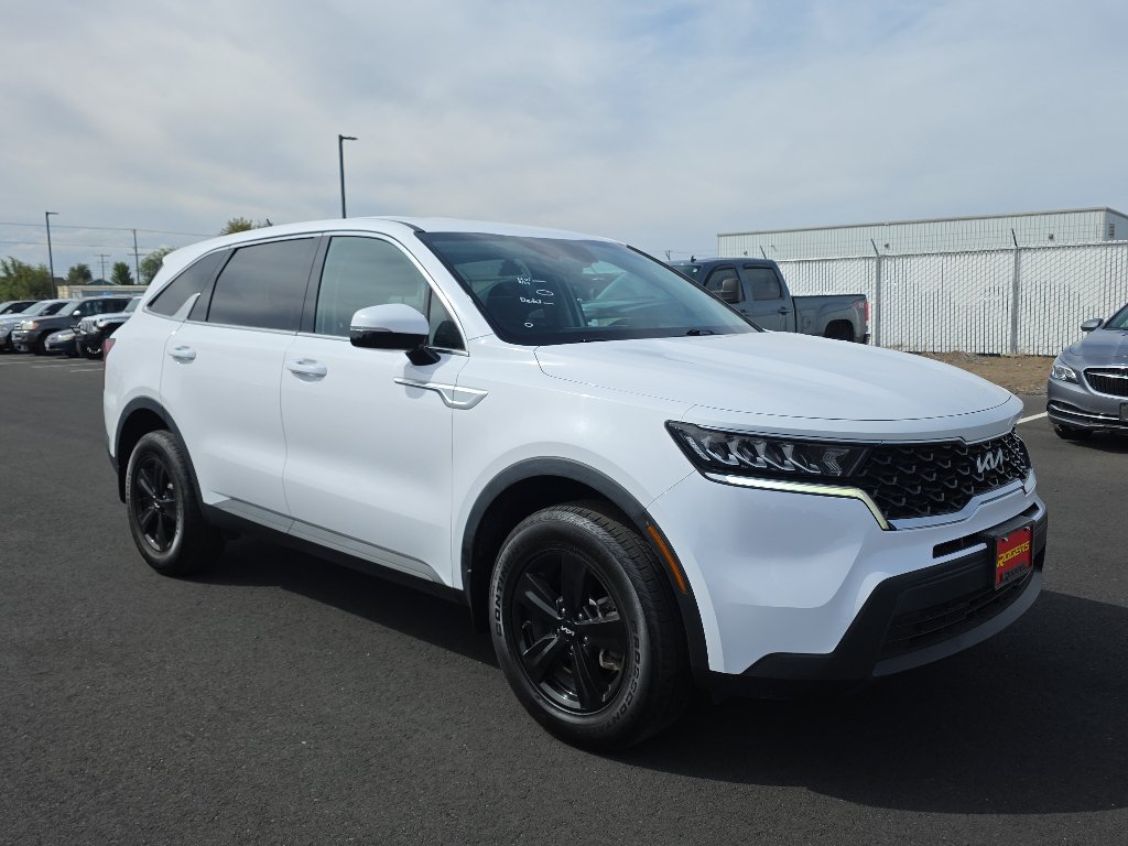 Used 2022 Kia Sorento LX