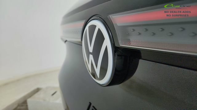 Used 2025 Volkswagen ID.4 Pro S w/ ID.4 Black Package AWD/4WD image 18