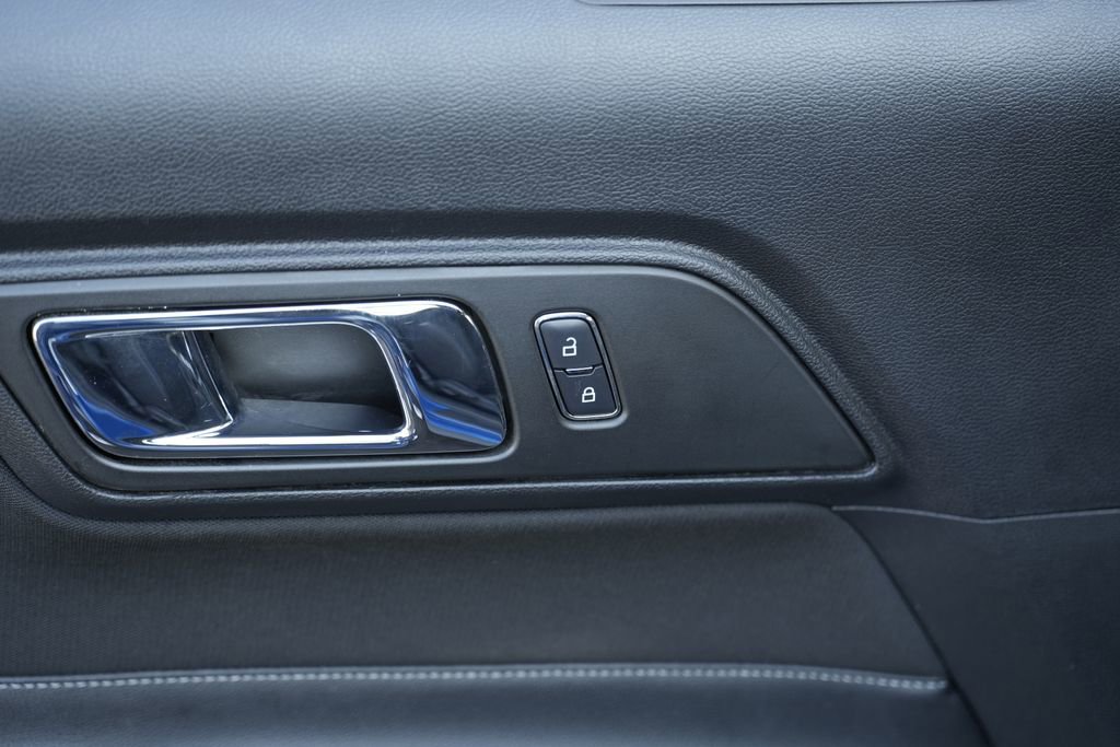 Used 2017 Ford Mustang EcoBoost w/ Ecoboost Performance Package image 48