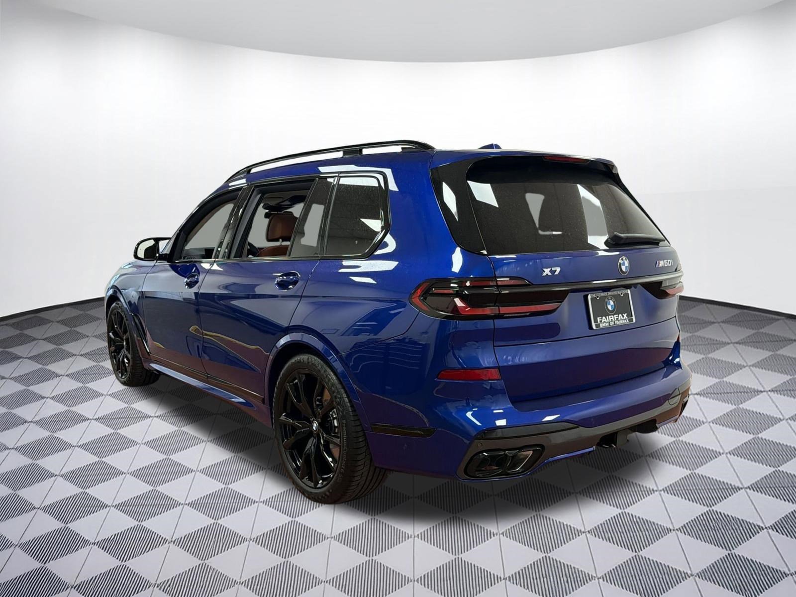 Used 2026 BMW X7 M60i image 3