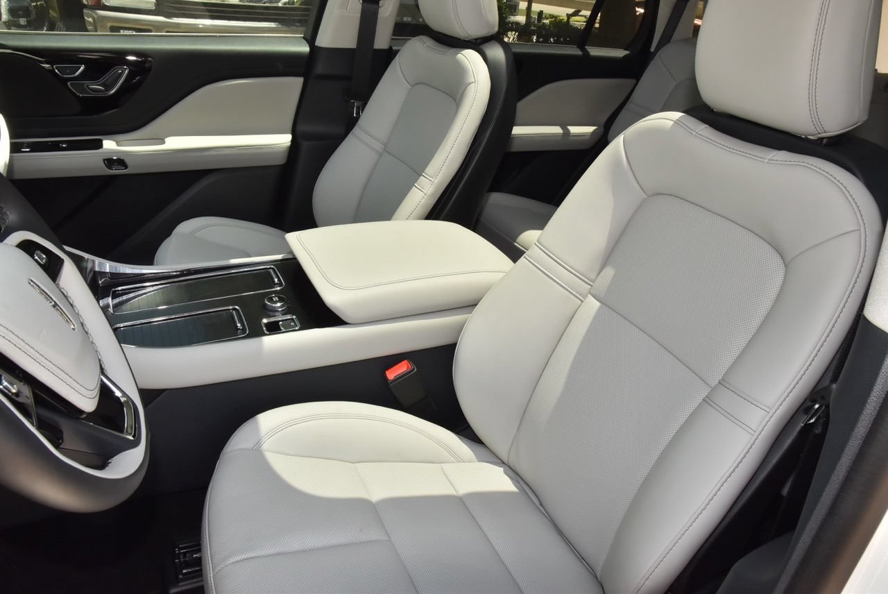 New 2026 Lincoln Aviator 2WD image 33