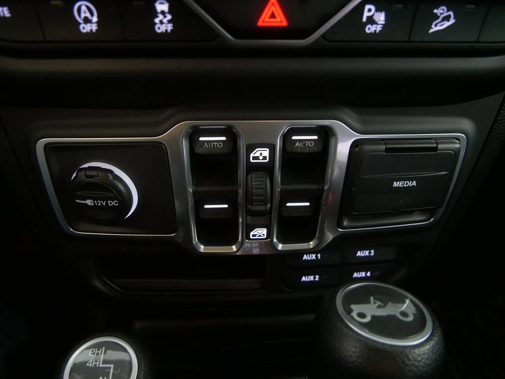 Used 2018 Jeep Wrangler Unlimited Sport S image 24