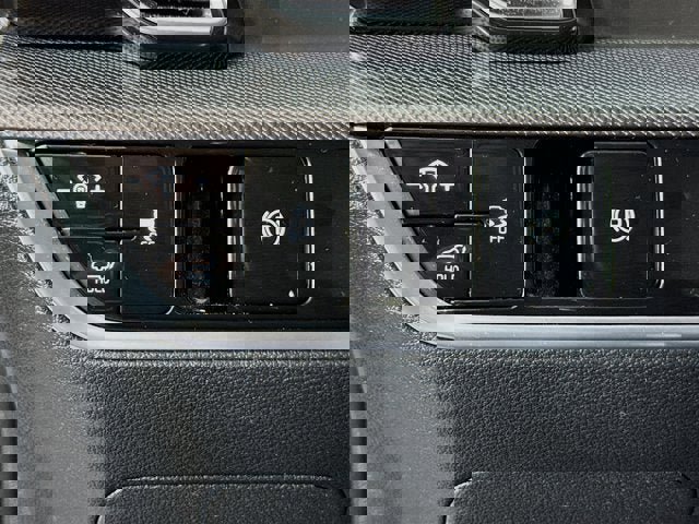 Used 2024 Kia Sportage SX image 10