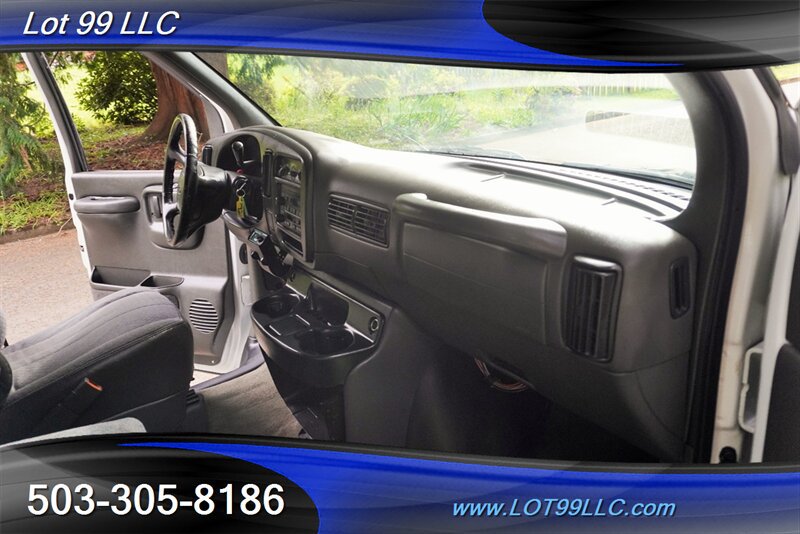 Used 2002 Chevrolet Express 3500 Extended Passenger w/ LS Preferred Equipment Group RWD image 16