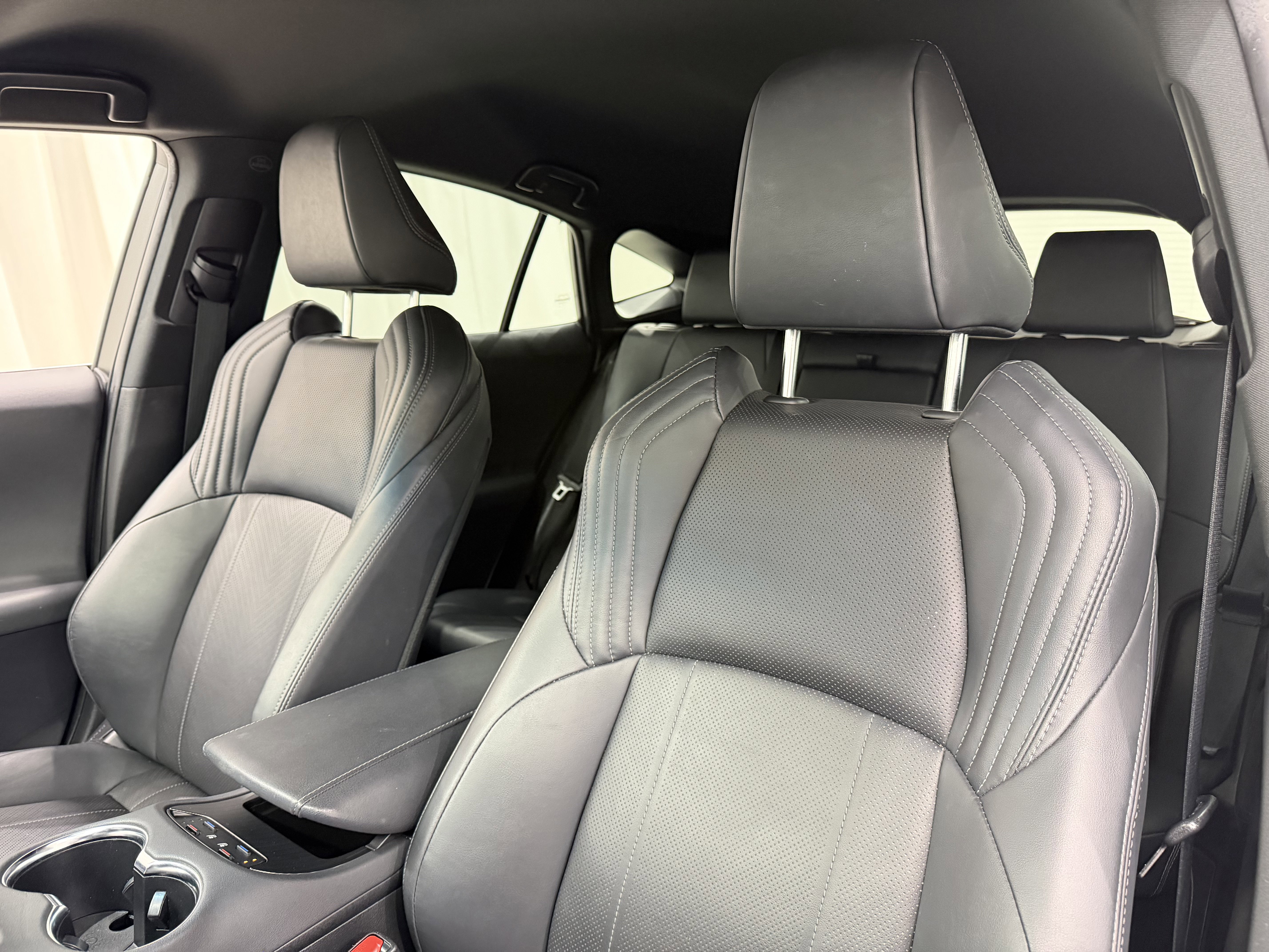 Used 2021 Toyota Venza XLE w/ Softex Package image 31