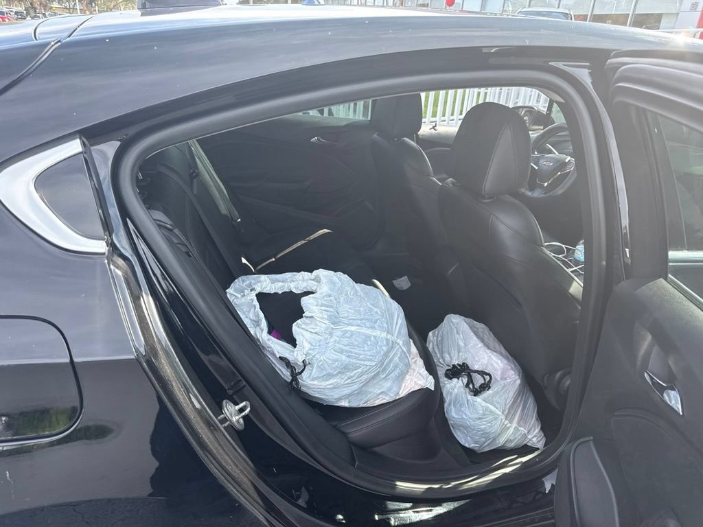Used 2017 Chevrolet Cruze Premier FWD image 10