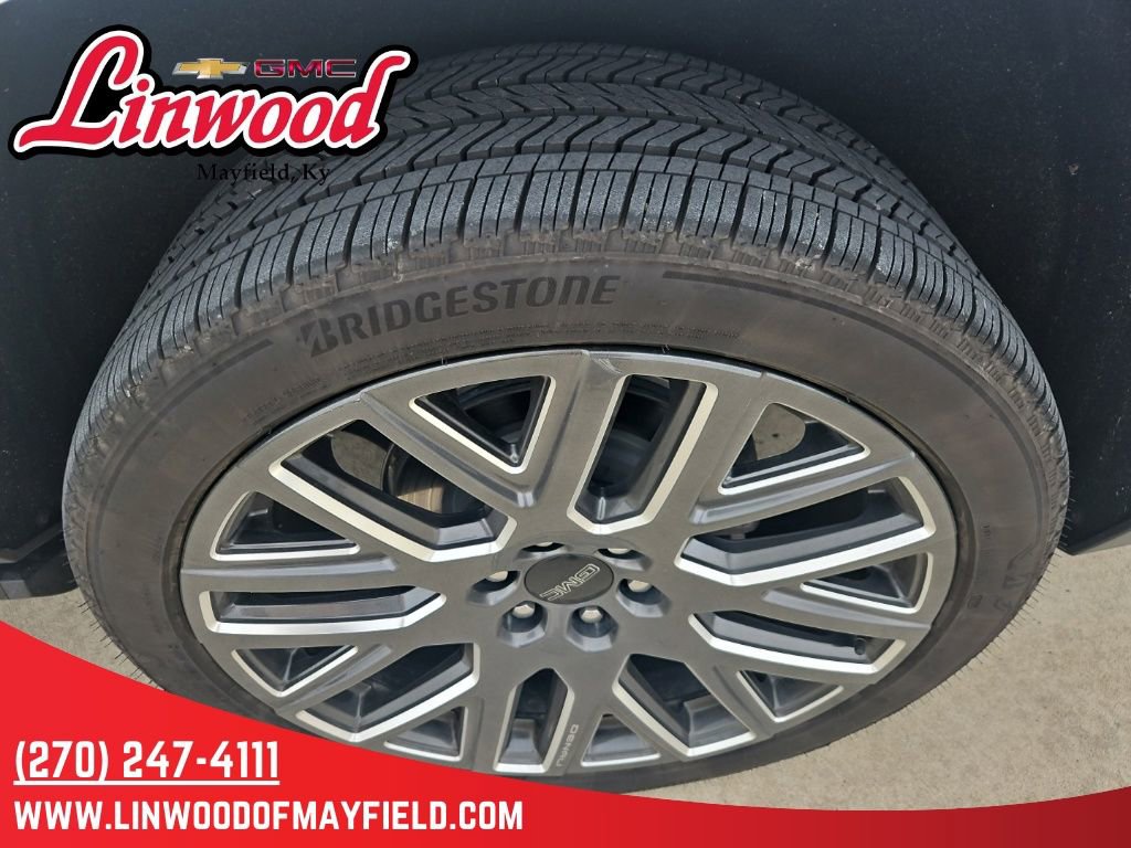 Used 2025 GMC Yukon XL Denali Ultimate AWD/4WD image 7