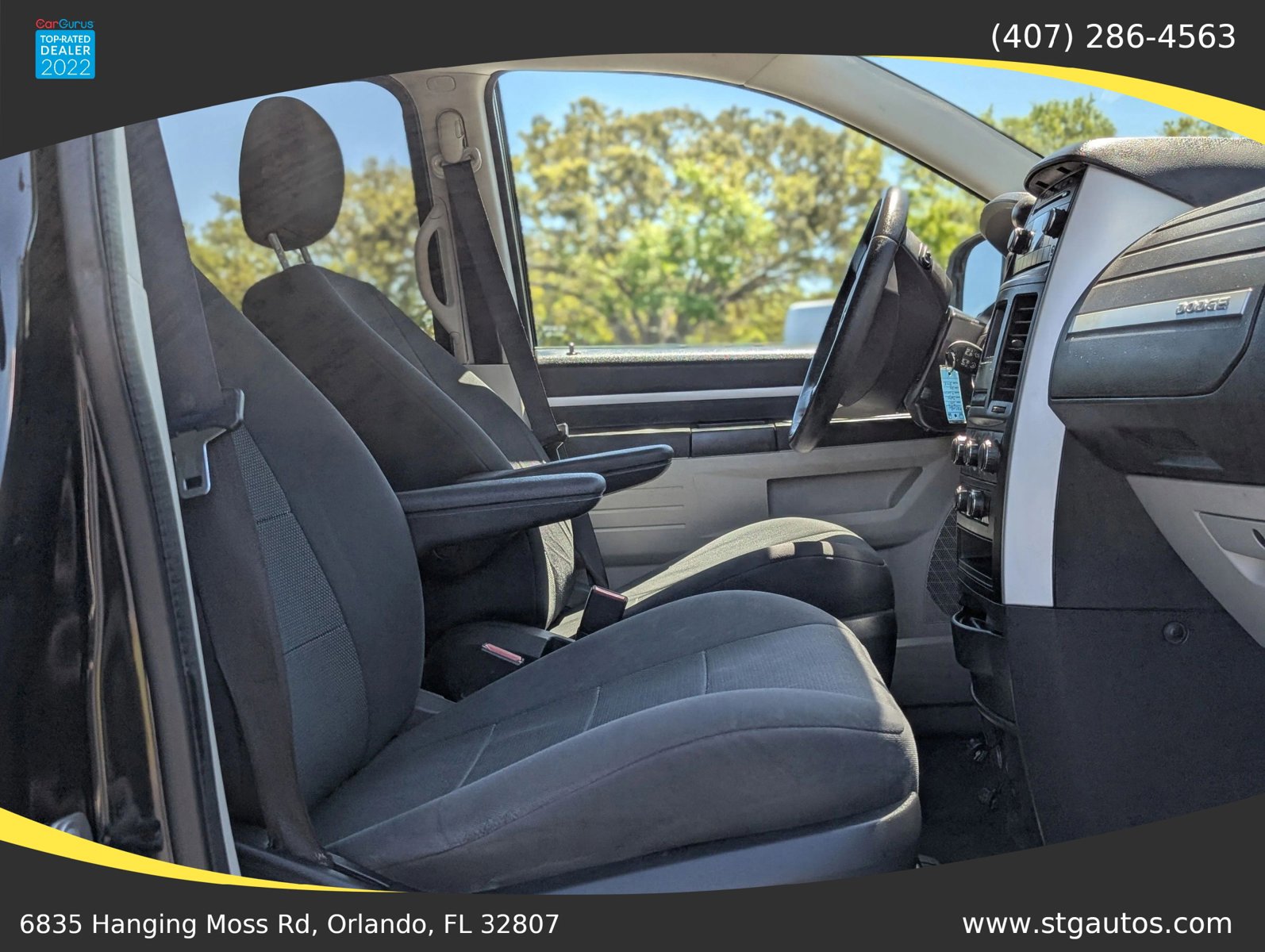 Used 2009 Dodge Grand Caravan SXT image 24