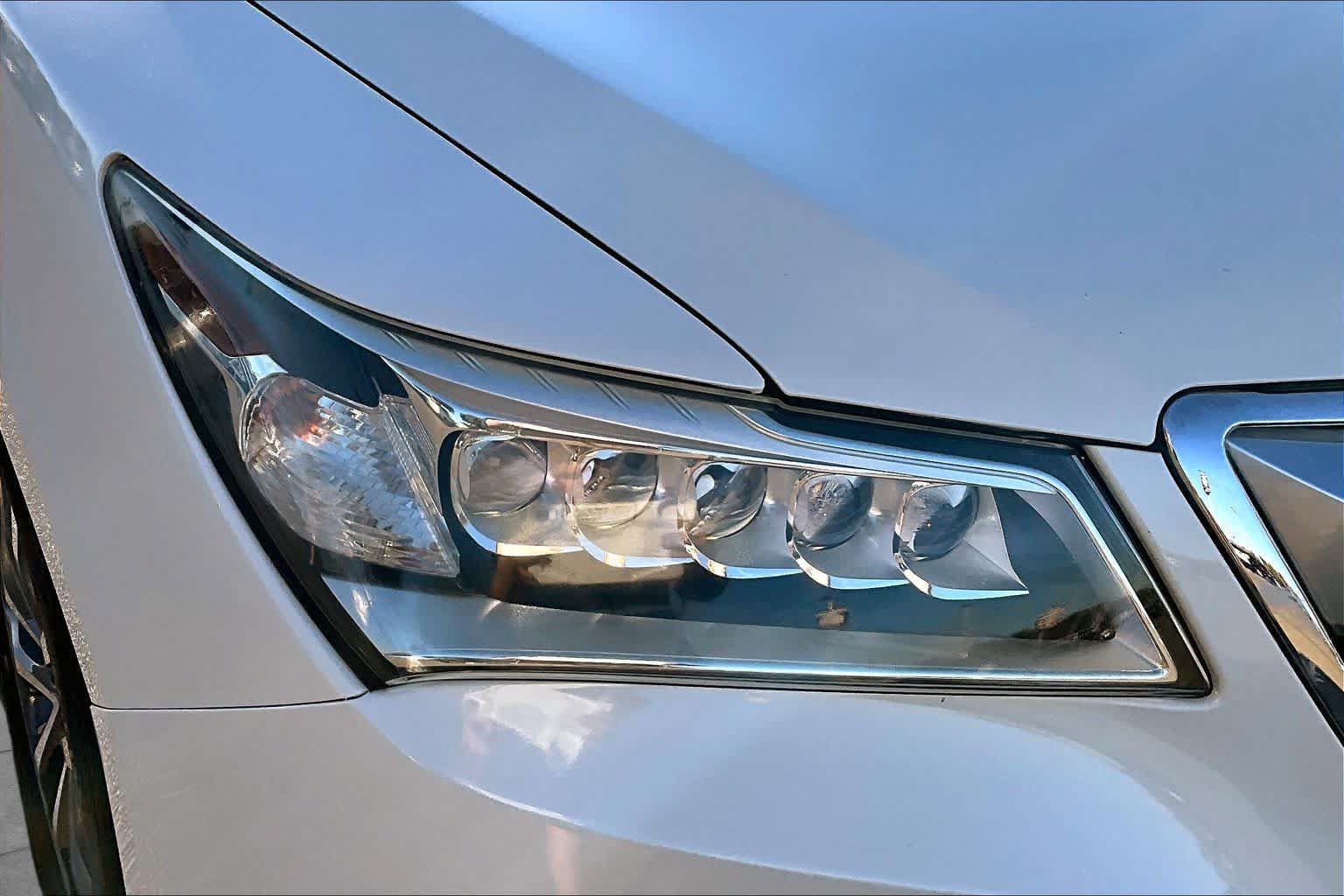 Used 2016 Acura MDX w/ Technology Package AWD/4WD image 27