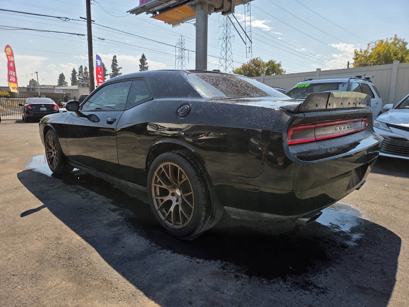 Used 2013 Dodge Challenger R/T image 2