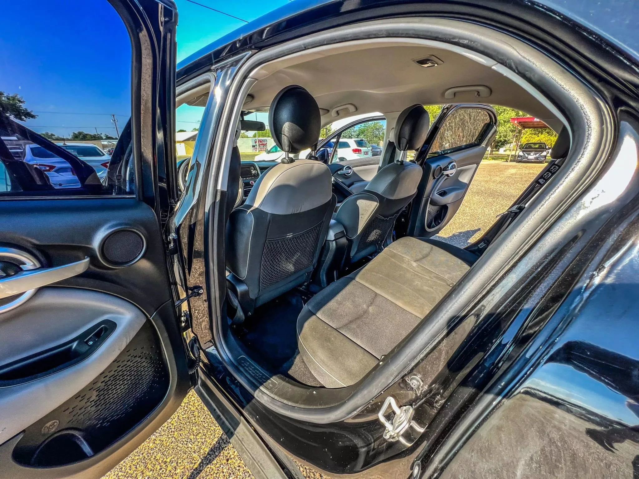 Used 2016 FIAT 500X Easy image 32