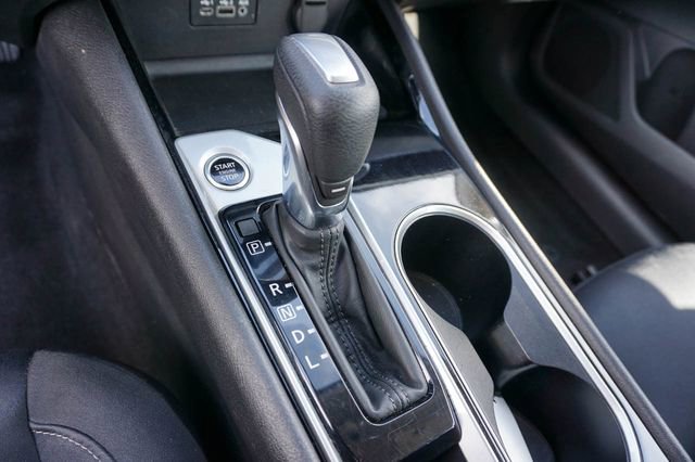 Used 2024 Nissan Altima 2.5 SV FWD image 15