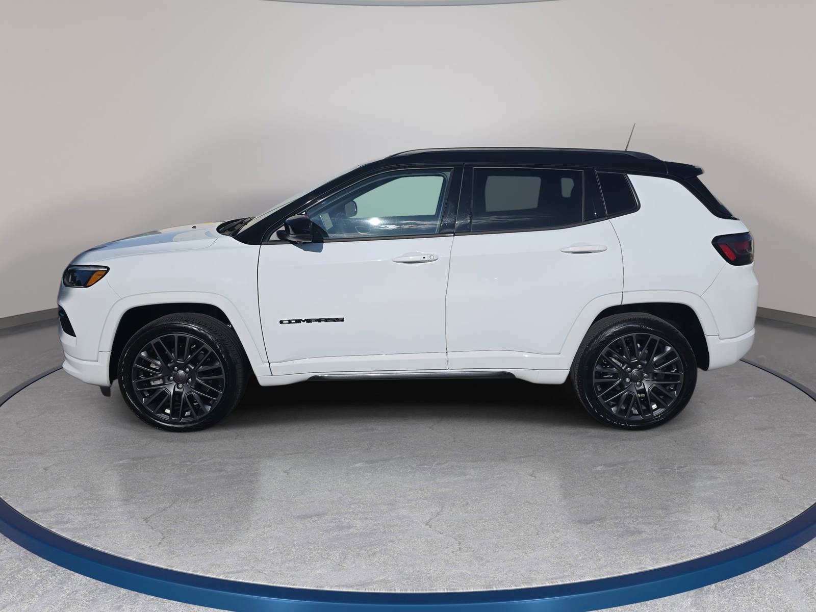 Used 2023 Jeep Compass High Altitude w/ Driver Assist Group I AWD/4WD image 8
