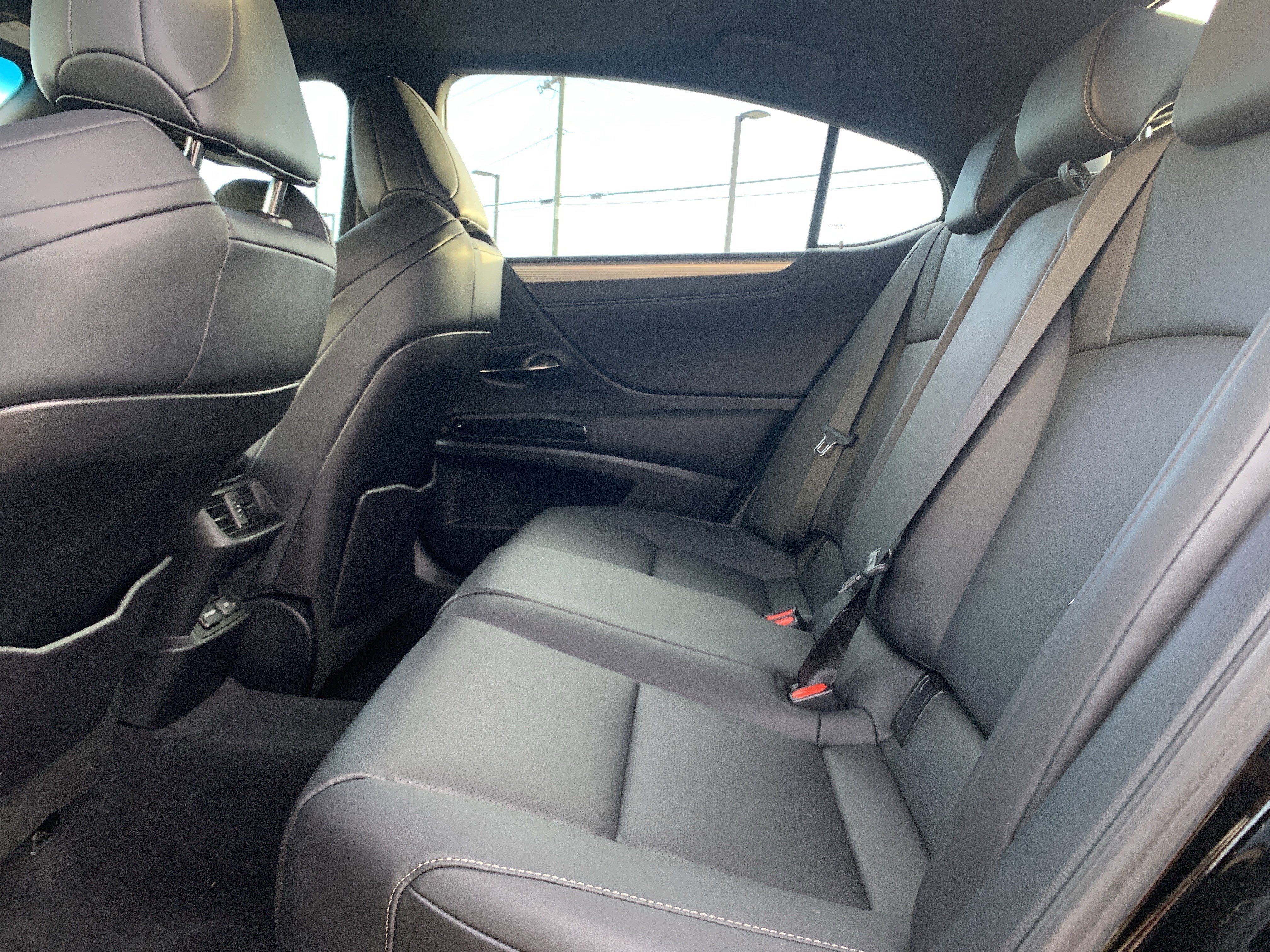 Used 2023 Lexus ES 350 F Sport image 32