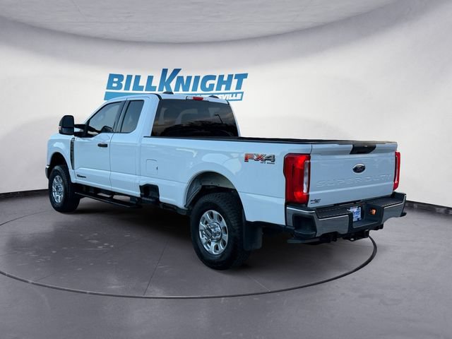 Used 2024 Ford F350 XLT AWD/4WD image 3