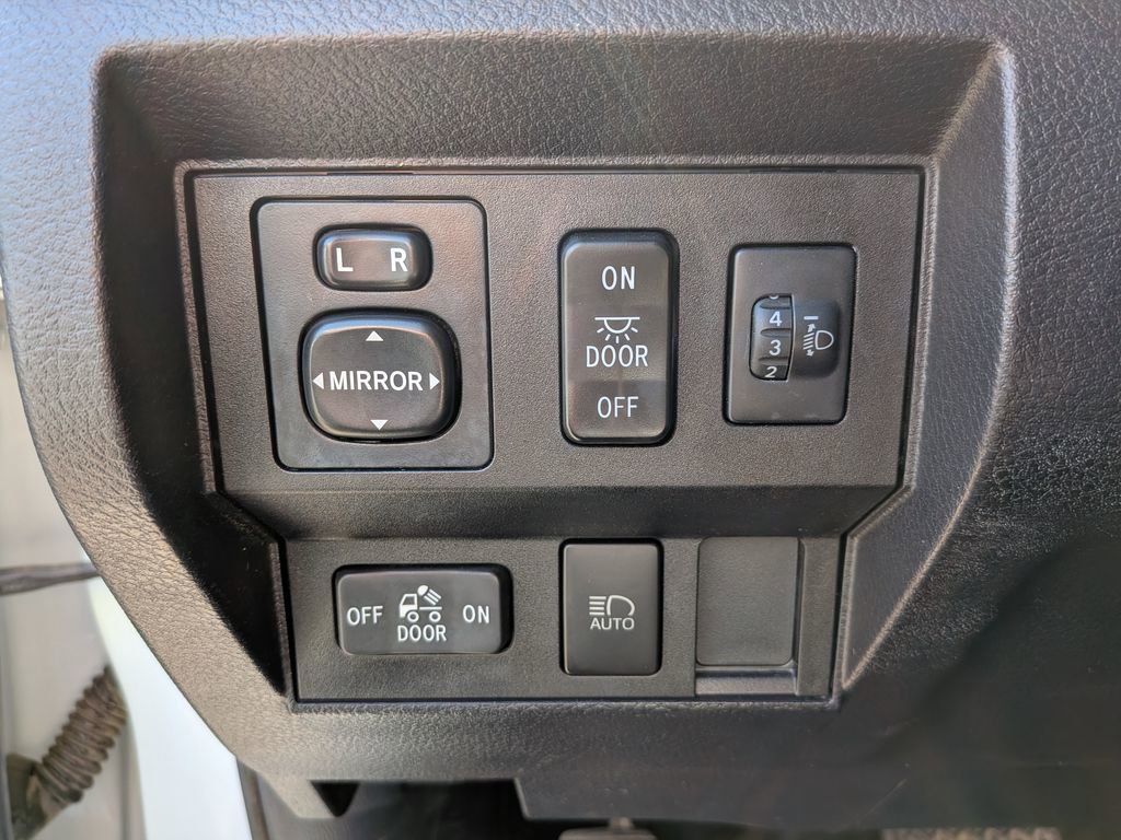 Used 2019 Toyota Tundra SR image 16