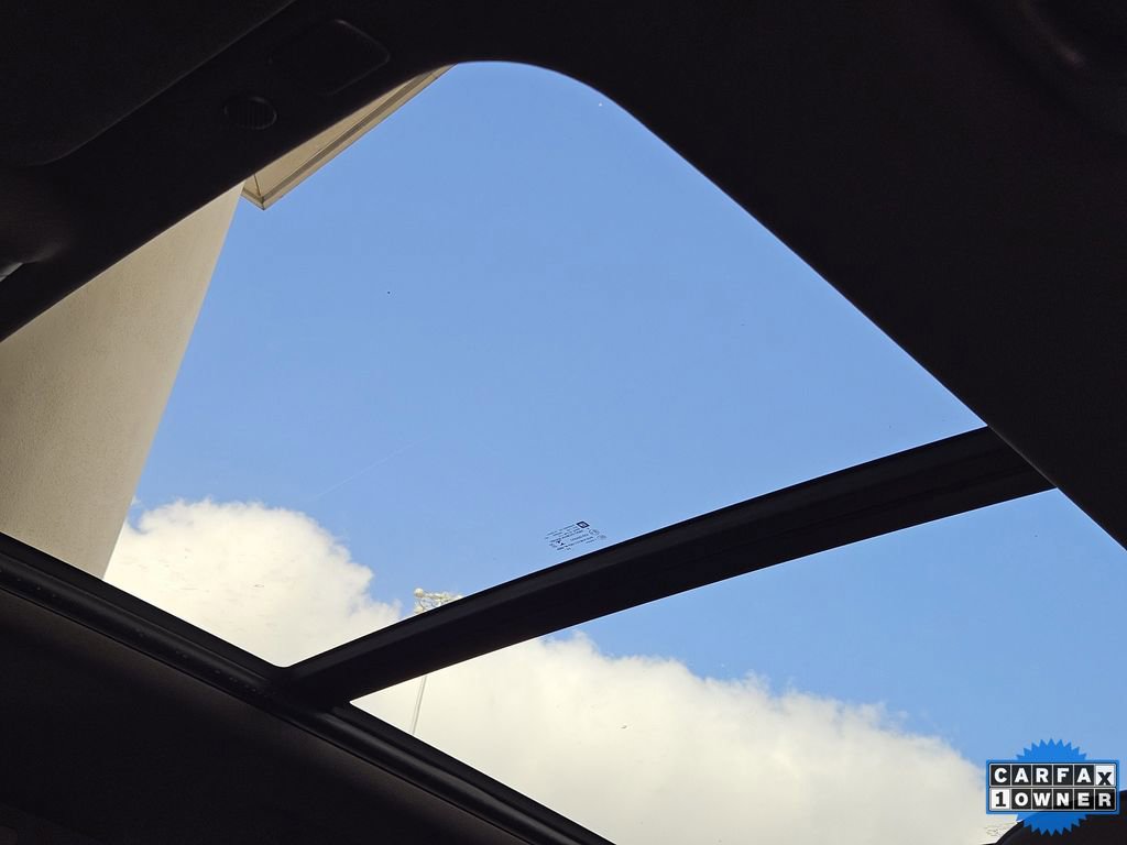 Used 2021 GMC Yukon XL Denali w/ Denali Premium Package image 24