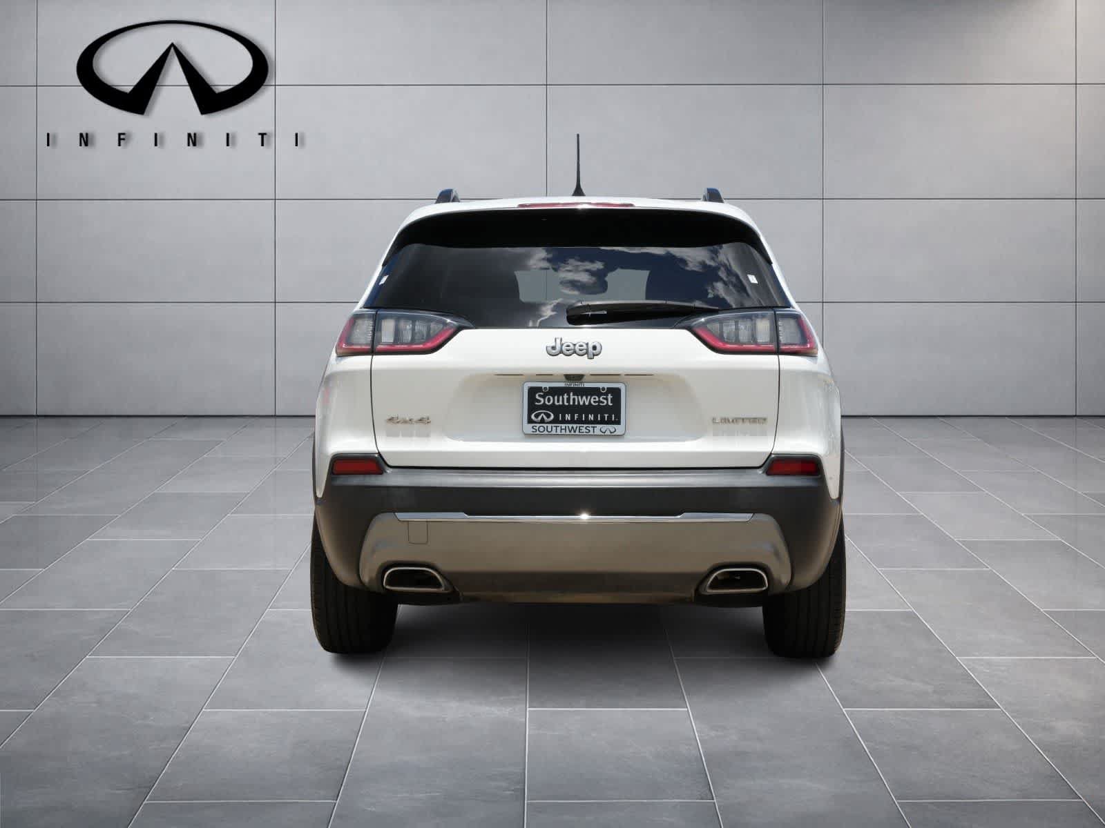 Used 2022 Jeep Cherokee Limited AWD/4WD image 6