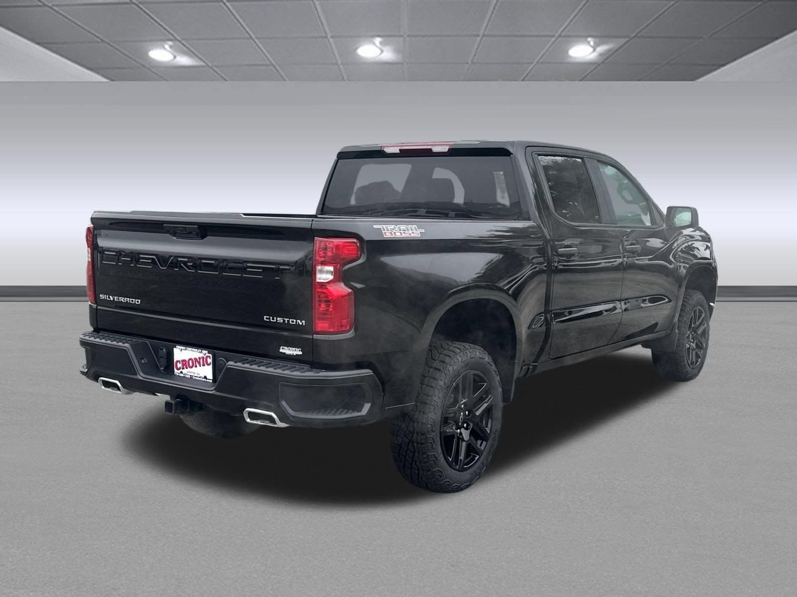 New 2026 Chevrolet Silverado 1500 Custom Trail Boss w/ LPO, Dark Essentials Package AWD/4WD image 3