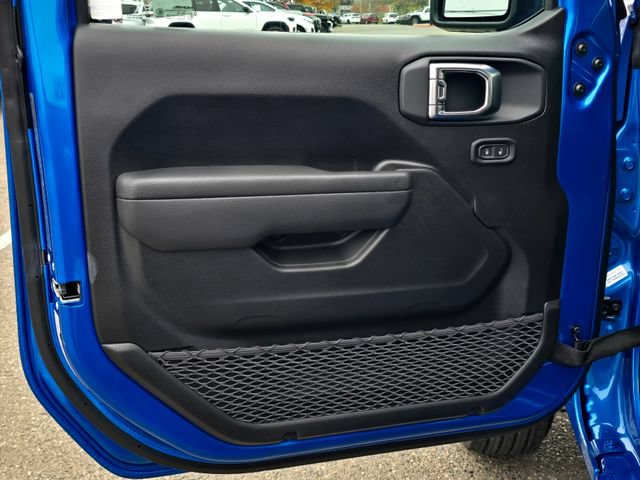 New 2026 Jeep Wrangler Sport AWD/4WD image 19